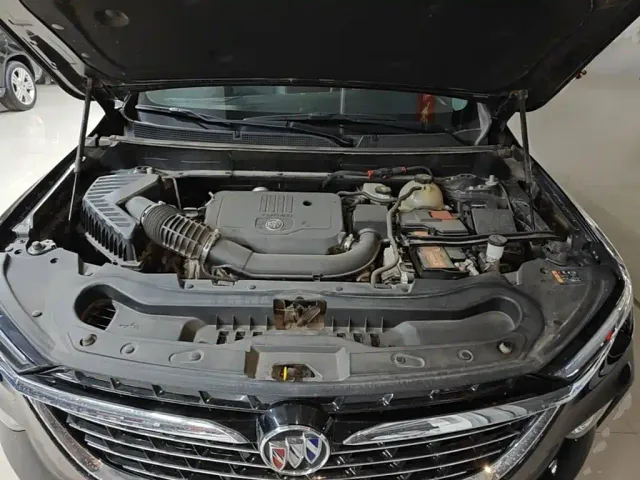 Buick Enclave — Фото автомобиля 19