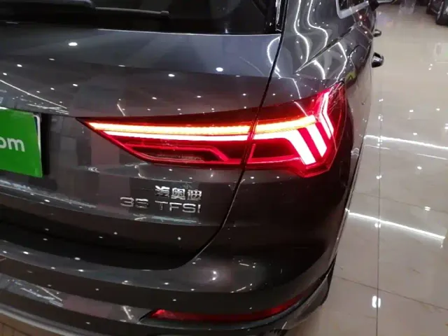 Audi Q3 — Фото автомобиля 23