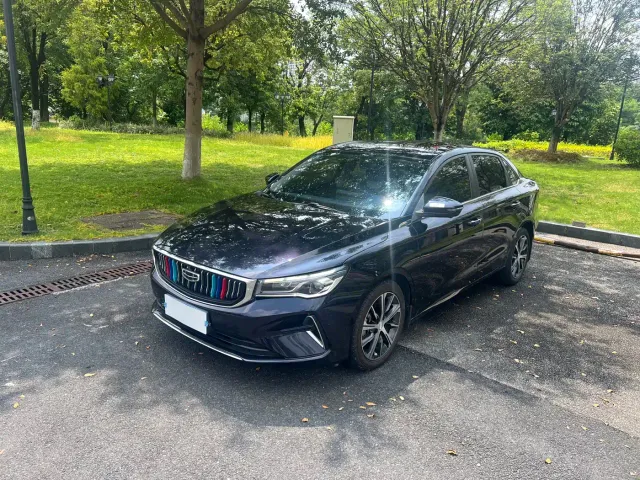 Geely Emgrand — Фото автомобиля 3