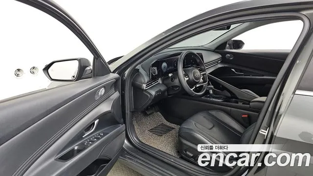 Hyundai Avante CN7 — Фото автомобиля 9