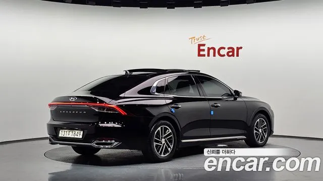 Hyundai Grandeur New — Фото автомобиля 2