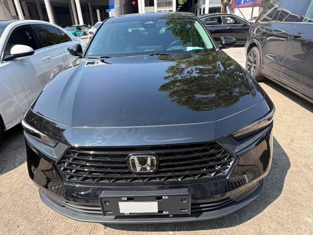 Honda Accord — Фото автомобиля 12