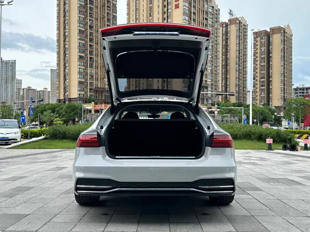 Audi A7 — Фото автомобиля 8