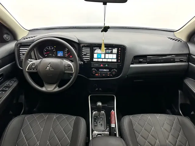 Mitsubishi Outlander — Фото автомобиля 13