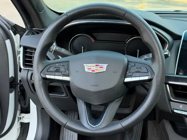 Cadillac CT5 — Фото автомобиля 8