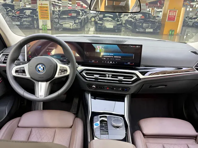 BMW i3 — Фото автомобиля 6