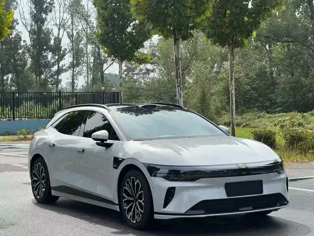 Zeekr 007 GT — Фото автомобиля 4