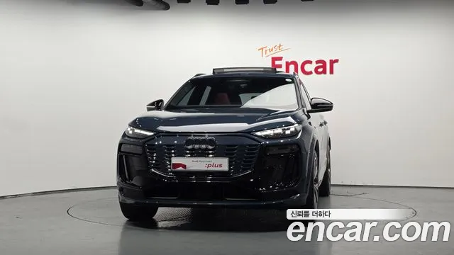 Audi SQ6 e-tron — Фото автомобиля 3