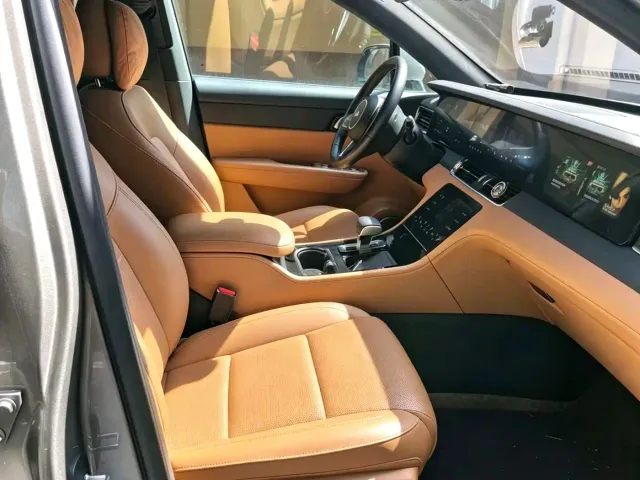 Li Auto ONE — Фото автомобиля 6