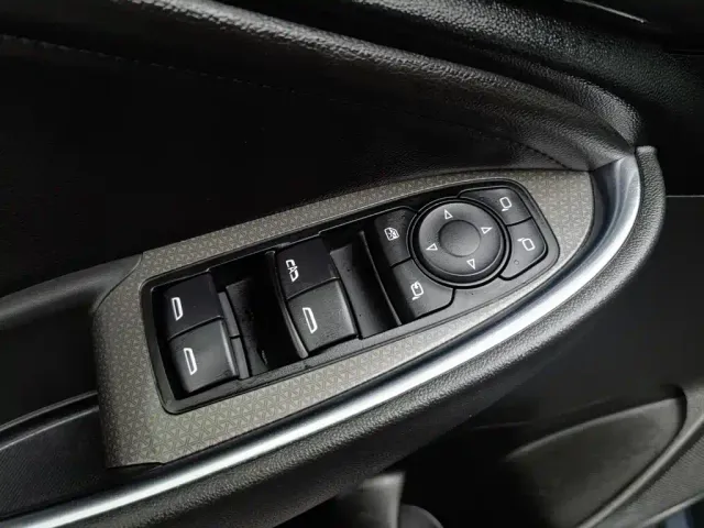 Chevrolet Malibu XL — Фото автомобиля 9