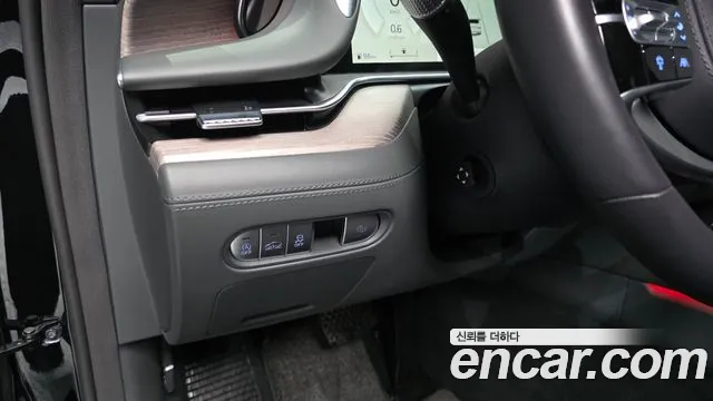 Genesis G90 — Фото автомобиля 26