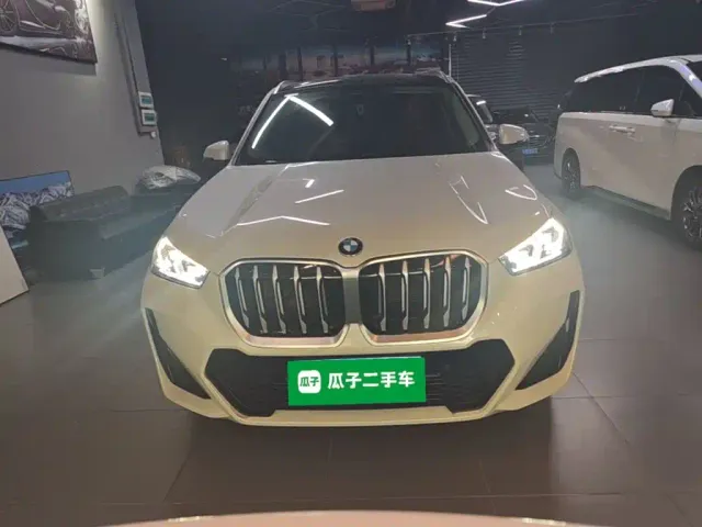 BMW X1 — Фото автомобиля 2