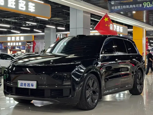 Фотография автомобиля — Li Auto L9