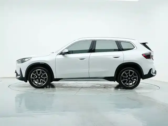 BMW X1 — Фото автомобиля 4