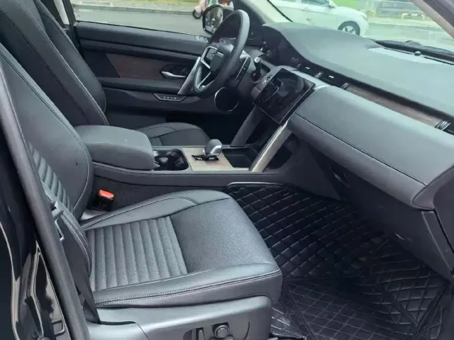 Land Rover Discovery Sport — Фото автомобиля 4