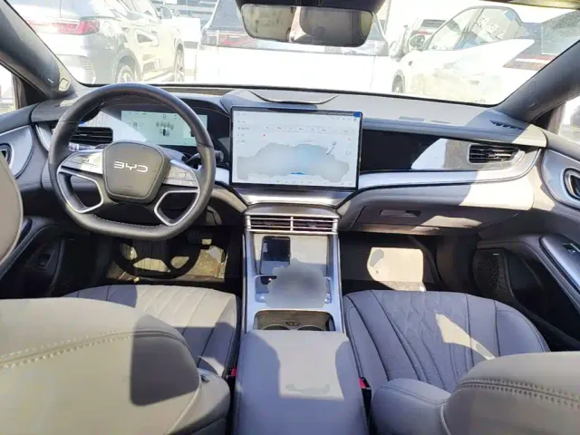 BYD Seal 07 DM-i — Фото автомобиля 9