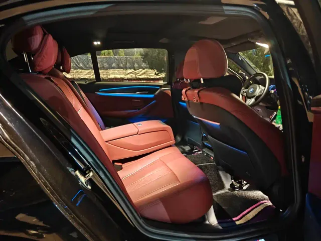 BMW 5 Series — Фото автомобиля 4