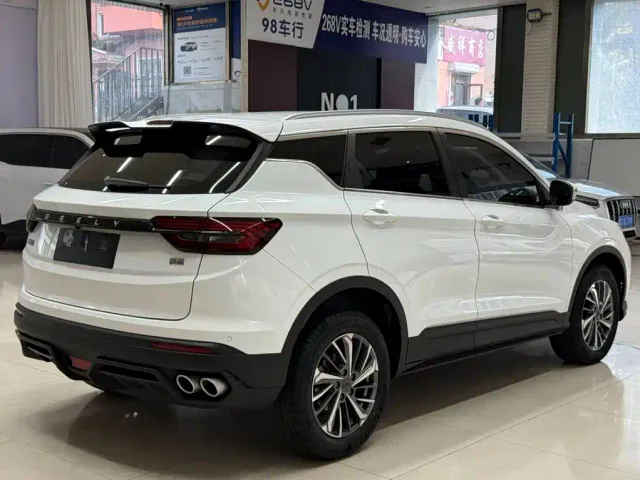 Geely Binyue — Фото автомобиля 4