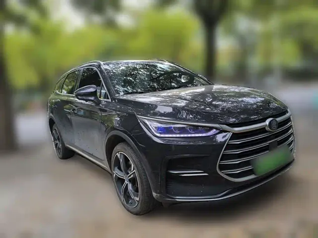 BYD Tang — Фото автомобиля 3