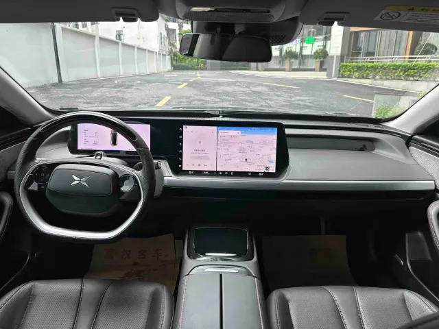 Xpeng P7 — Фото автомобиля 20