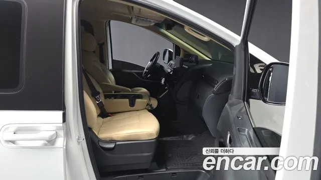 Hyundai Staria — Фото автомобиля 17