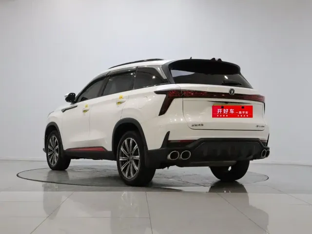 Changan CS75 Plus — Фото автомобиля 5