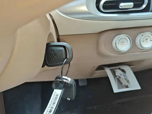 Wuling Hongguang Mini EV — Фото автомобиля 8