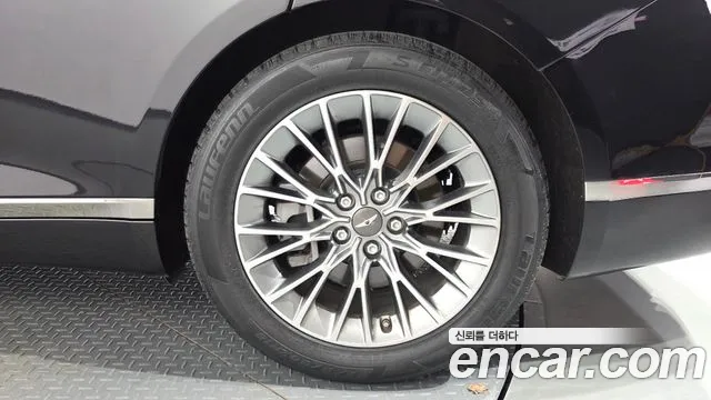 Genesis G80 Бензин 2.5 турбо AWD — Фото автомобиля 14