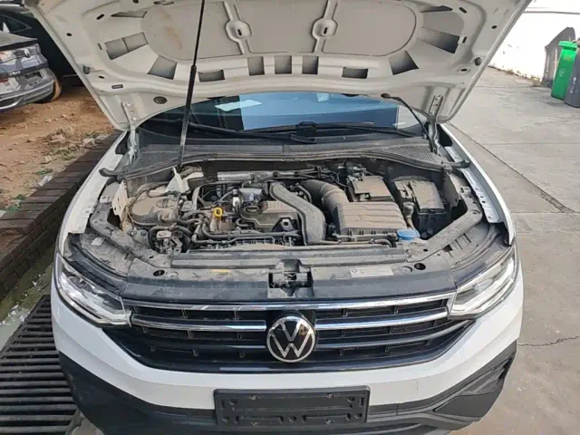 Volkswagen Tiguan L — Фото автомобиля 19