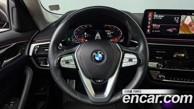 BMW 5-Series — Фото автомобиля 13