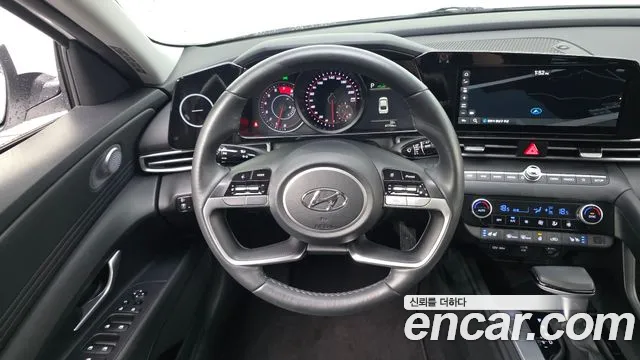 Hyundai AVANTE Avante (CN7) — Фото автомобиля 15