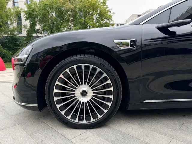 Stelato S9 — Фото автомобиля 2