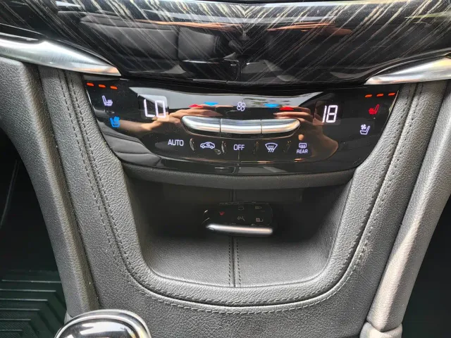 Cadillac XT6 — Фото автомобиля 13