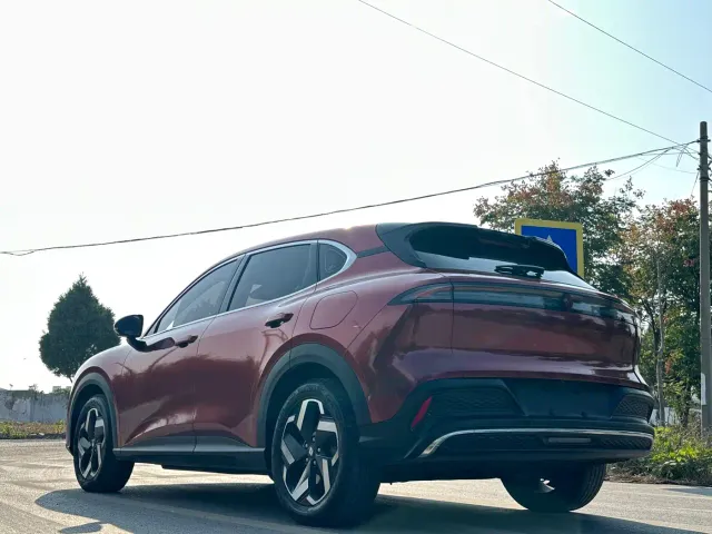 Baojun Yunhai — Фото автомобиля 5
