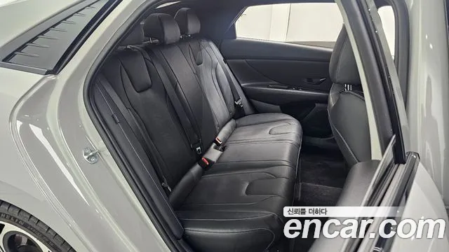 Hyundai AVANTE — Фото автомобиля 10