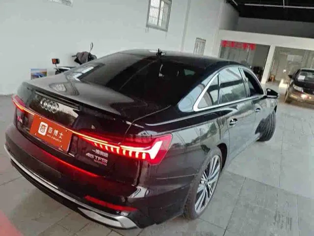 Audi A6L — Фото автомобиля 3