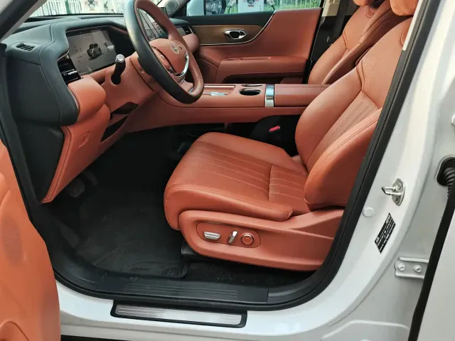 GAC Trumpchi Xiangwang S9 — Фото автомобиля 13