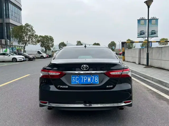 Toyota Camry — Фото автомобиля 4