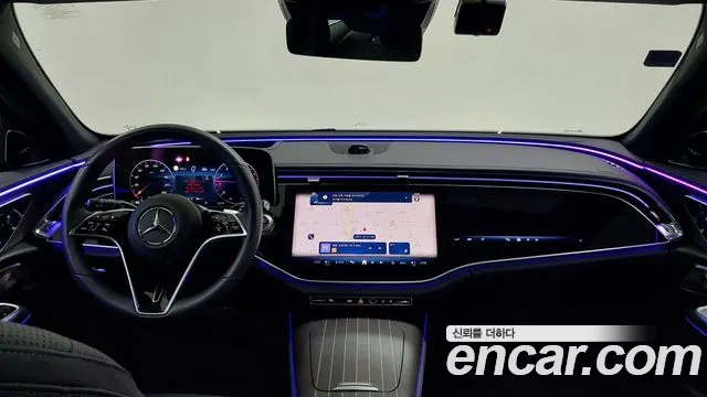 Mercedes-Benz E-Class — Фото автомобиля 7