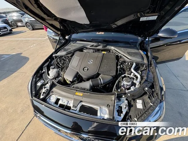Mercedes-Benz E-Class — Фото автомобиля 6
