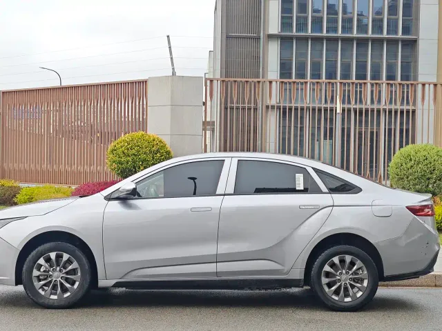 Geely Geometry A — Фото автомобиля 3