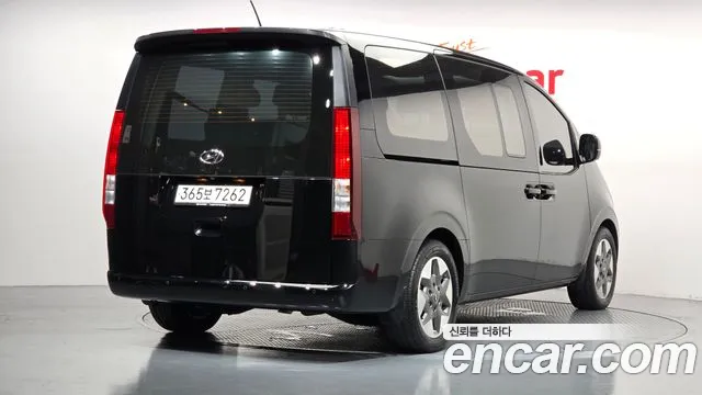 Hyundai Staria Staria L3.5 Tourer 9 мест — Фото автомобиля 2