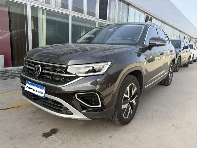 Фотография автомобиля — Volkswagen Tayron