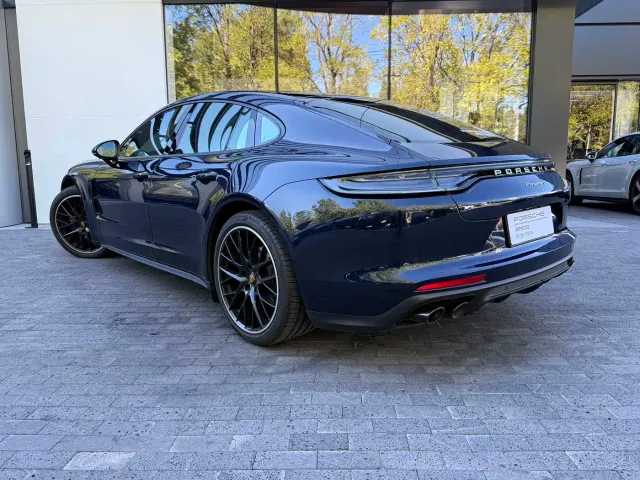 Porsche Panamera — Фото автомобиля 6