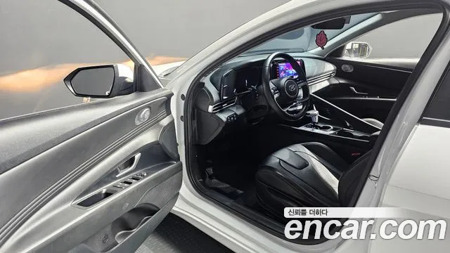 Hyundai Avante CN7 — Фото автомобиля 15