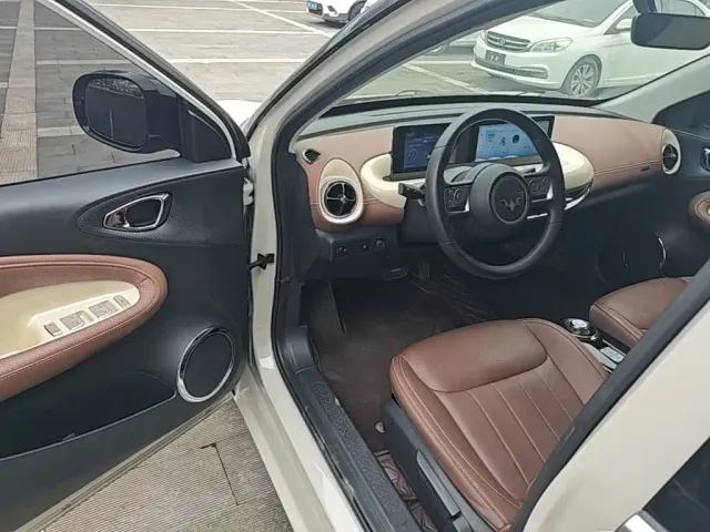 Wuling Bingo — Фото автомобиля 15