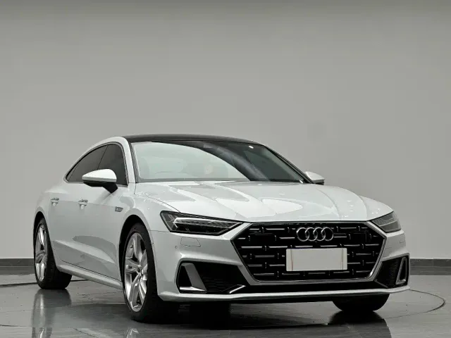 Audi A7L — Фото автомобиля 3