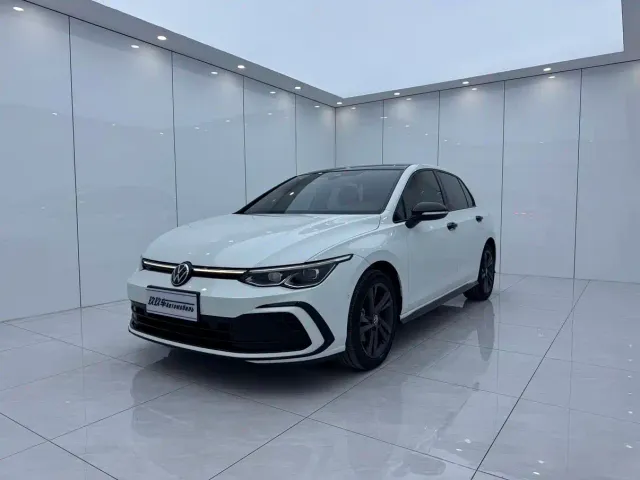 Фотография автомобиля — Volkswagen Golf