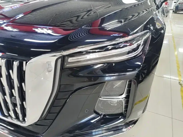 Hongqi H5 — Фото автомобиля 23