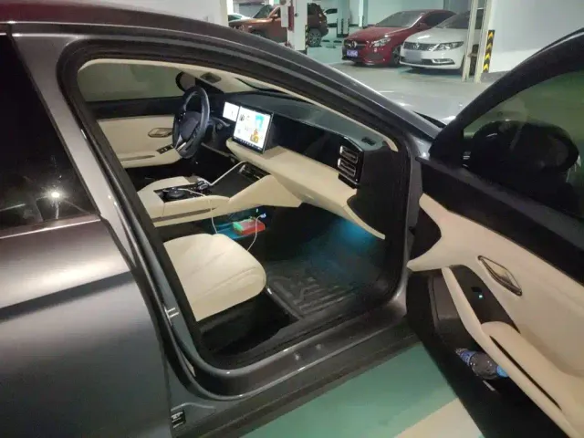 BYD Qin L — Фото автомобиля 19